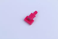 A lâmina cor-de-rosa #38 fixa as agulhas permanentes da composição que protegem as lâminas para as testas e os bordos do pó