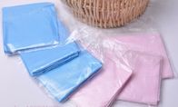 Anti azul cor-de-rosa - sujando o avental plástico descartável dos babadores do óleo para dispositivos médicos
