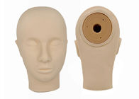 Modelo da cabeça de prática da composição da borracha natural 3D com olhos fechados/boca